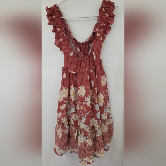 Free People Dresses & Skirts - Free People Bailey Wild Daisy Slip Dress Medium Boho Floral Mini